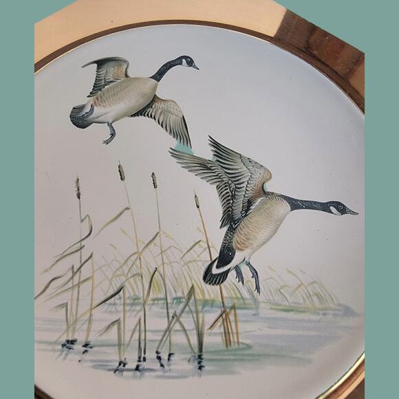 Vintage 1950s Fantasy Copperware Wall-hanging with Canada Geese Ceramic Plate - Picture 3 of 5